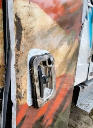 2026 Freightliner M2 106 Plus 4 x 2 Ex Cab DSL ArborTech 1472 Chip Body - Image 8