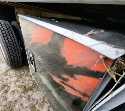 2026 Freightliner M2 106 Plus 4 x 2 Ex Cab DSL ArborTech 1472 Chip Body - Image 9