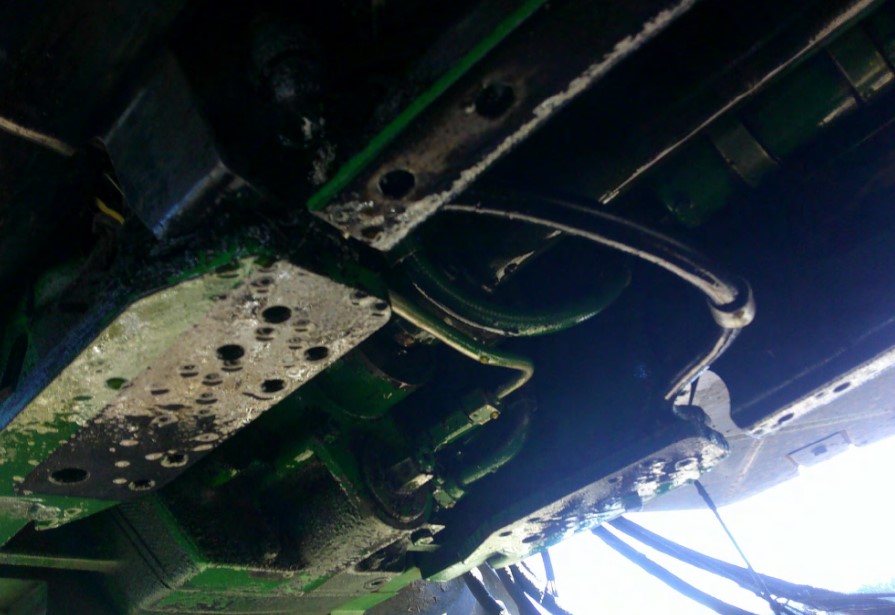 1999 John Deere 8300 Tractor - Image 11