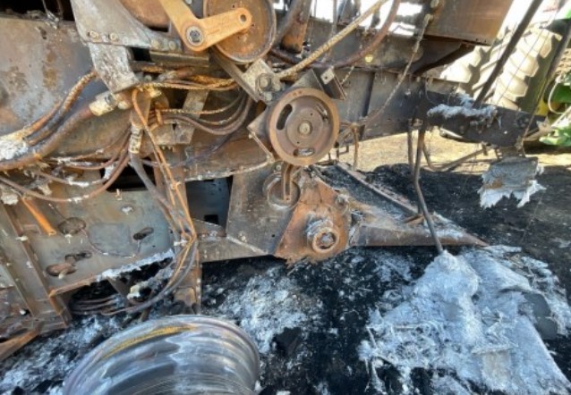 2011 John Deere s770 Combine - Image 13