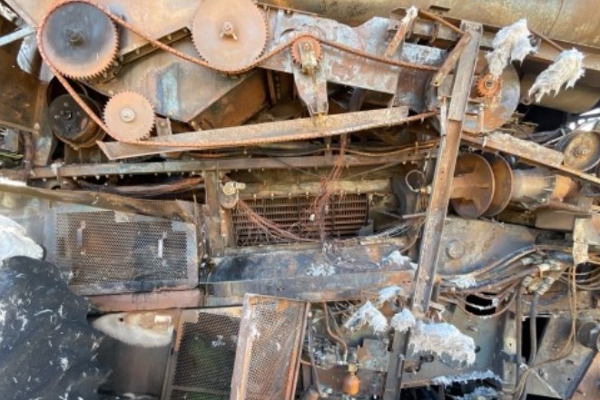 2011 John Deere s770 Combine - Image 14