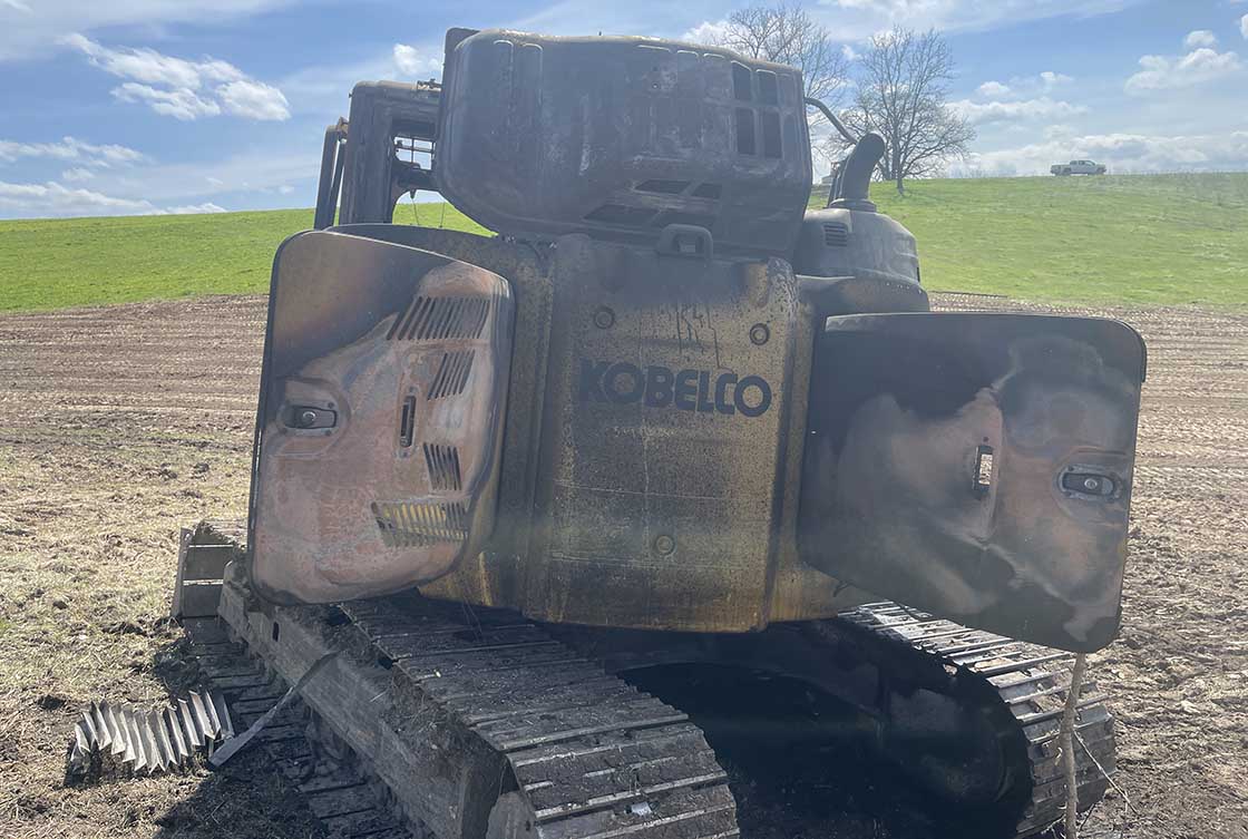 2017 Kobelco SK140SR LC-5 Excavator - Image 4