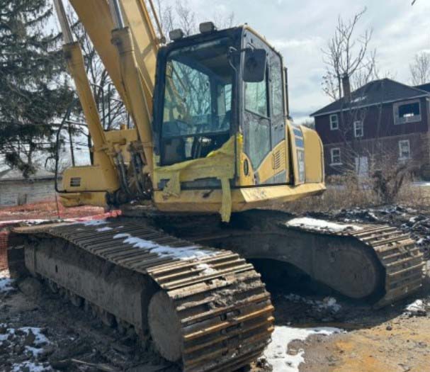2015 Komatsu PC360LC-10 Excavator - Image 3