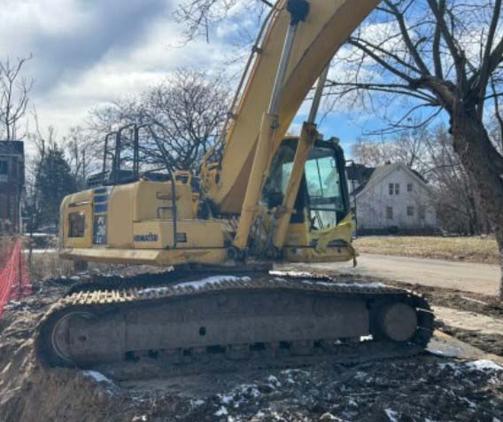 2015 Komatsu PC360LC-10 Excavator - Image 4