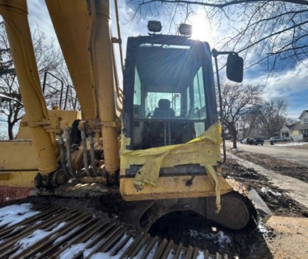 2015 Komatsu PC360LC-10 Excavator - Image 6