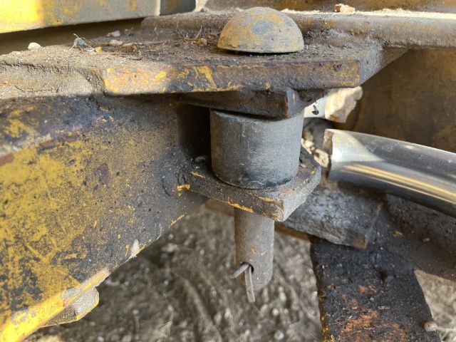 Flink 11PA4860 APW Snow Plow - Image 12