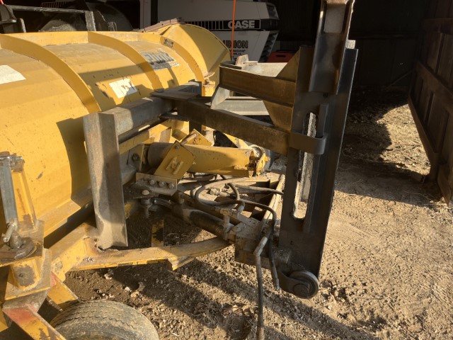 Flink 11PA4860 APW Snow Plow - Image 17