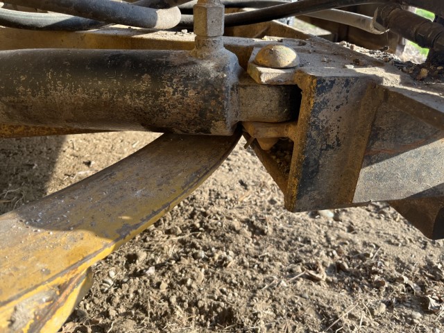 Flink 11PA4860 APW Snow Plow - Image 25