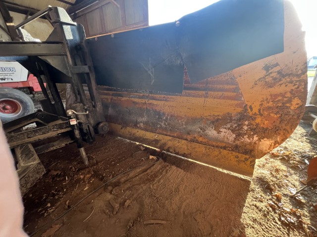 Flink 11PA4860 APW Snow Plow - Image 5