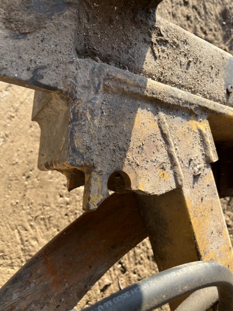 Flink 11PA4860 APW Snow Plow - Image 8