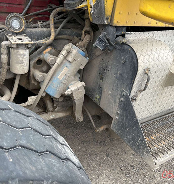 1981 Kenworth W900 Dump Truck - Image 19