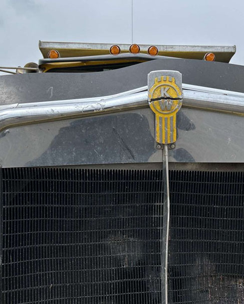 1981 Kenworth W900 Dump Truck - Image 21