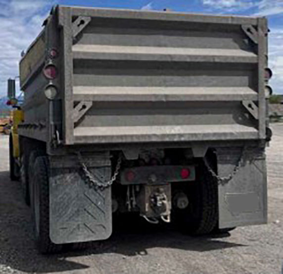 1981 Kenworth W900 Dump Truck - Image 4