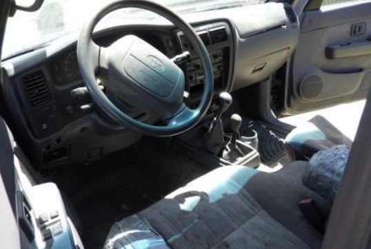 1998 Toyota Tacoma - Image 13