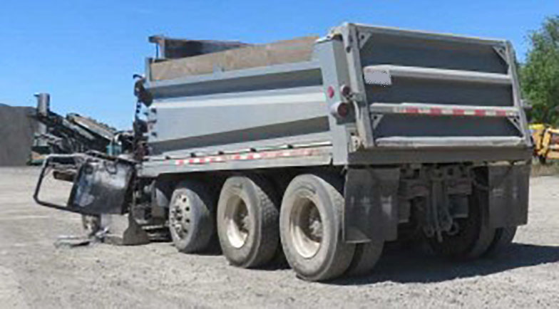 2002 Peterbilt 378 - Image 26