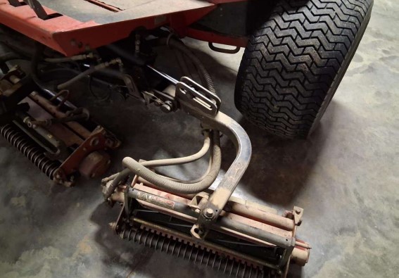 2003 Toro Reelmaster 5200-D - Image 10