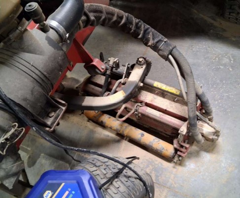 2003 Toro Reelmaster 5400-D - Image 13