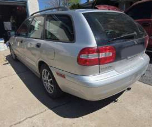 2003 Volvo V40 - Image 4