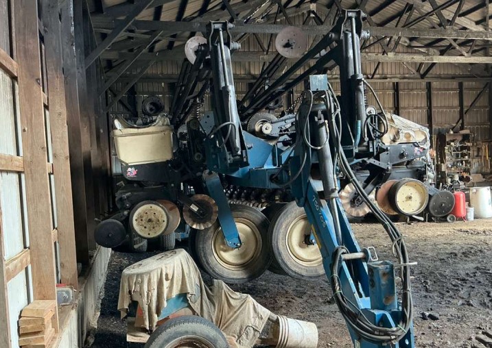 Kinze Planters - Image 13