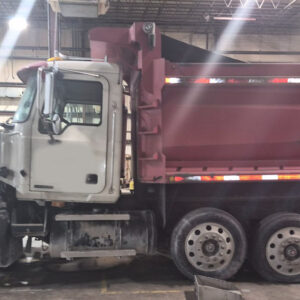 2004 Mack CV713 Granite
