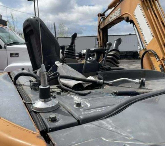 2005 CASE CX50B Excavator - Image 9