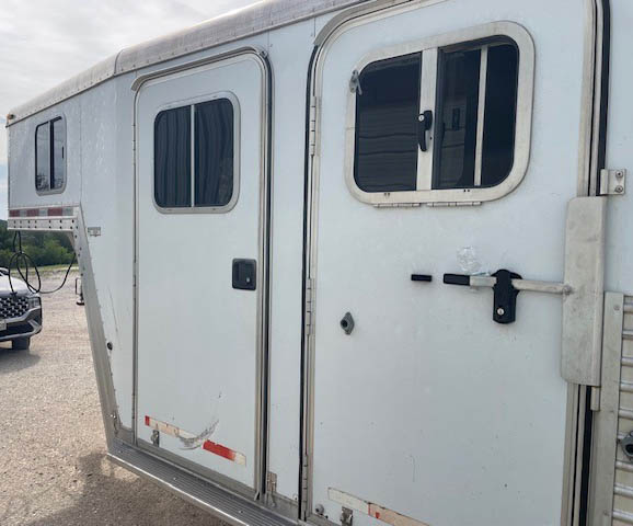 2005 Featherlite Trailer - Image 22