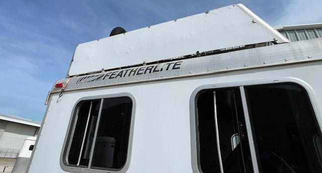 2005 Featherlite Trailer - Image 8