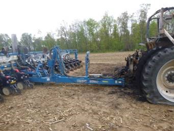 2005 Kinze 3600 Planter - Image 5