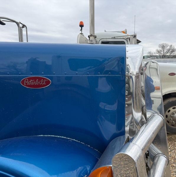 2005 Peterbilt 379 - Image 7