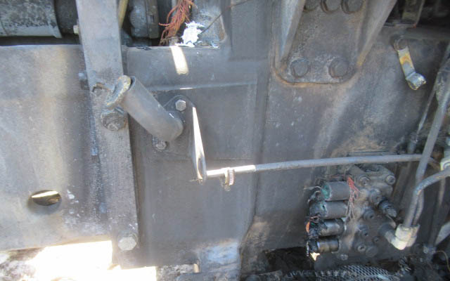 2007 CASE IH 305 Magnum Tractor - Image 18