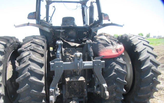 2007 CASE IH 305 Magnum Tractor - Image 3