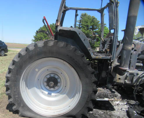 2007 CASE IH 305 Magnum Tractor - Image 7