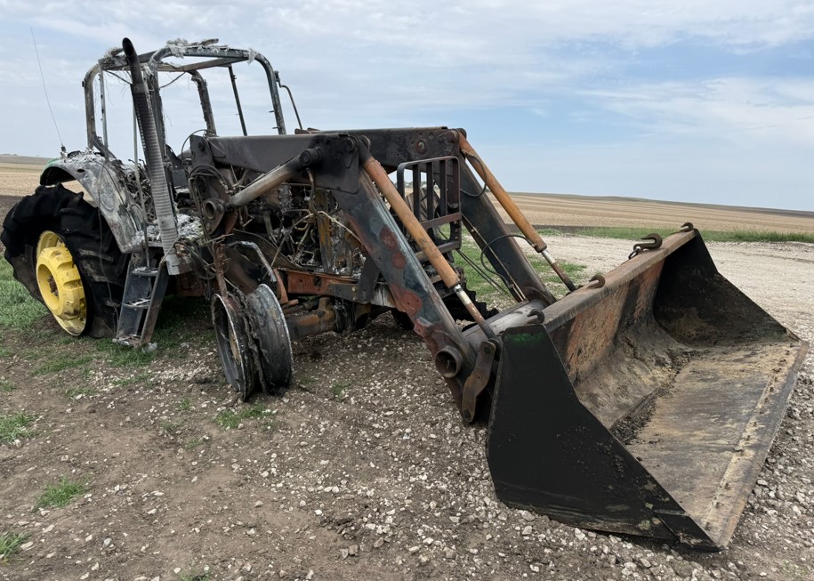 2008 John Deere 7330 Tractor - Image 2