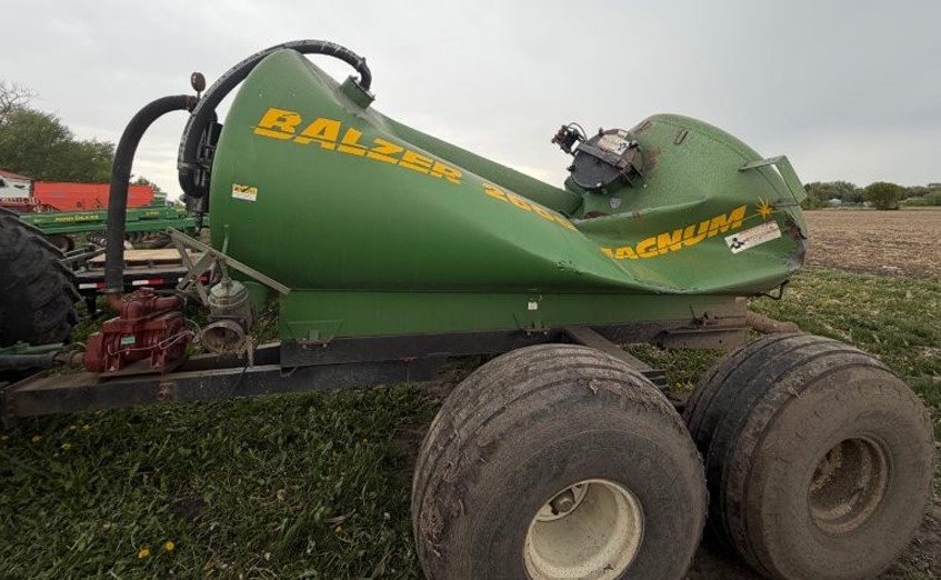 2009 Balzer 2600 Magnum Vacuum Manure Spreader - Image 5