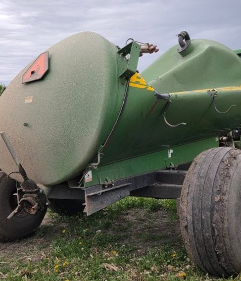2009 Balzer 2600 Magnum Vacuum Manure Spreader - Image 8