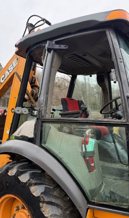 2009 CASE 580 Super M Backhoe - Image 11