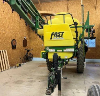 2009 FAST 9612E Pull-type Sprayer