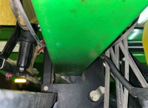 2009 FAST 9612E Pull-type Sprayer - Image 11