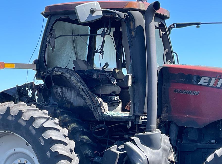 2011 Case IH 235 Magnum Tractor - Image 14