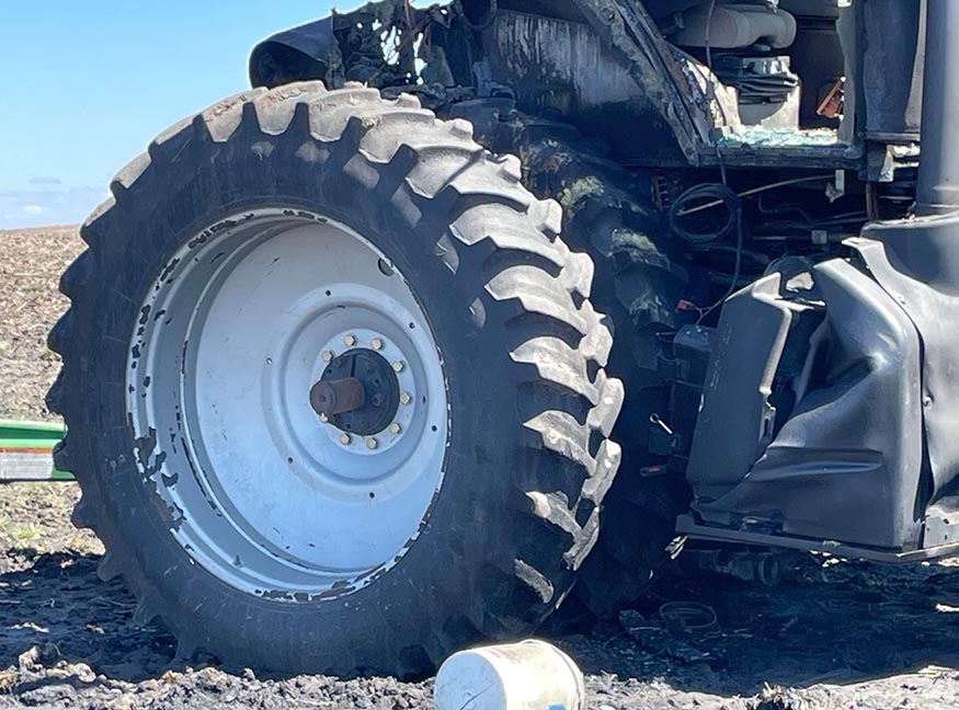 2011 Case IH 235 Magnum Tractor - Image 16