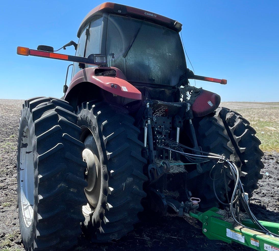 2011 Case IH 235 Magnum Tractor - Image 7