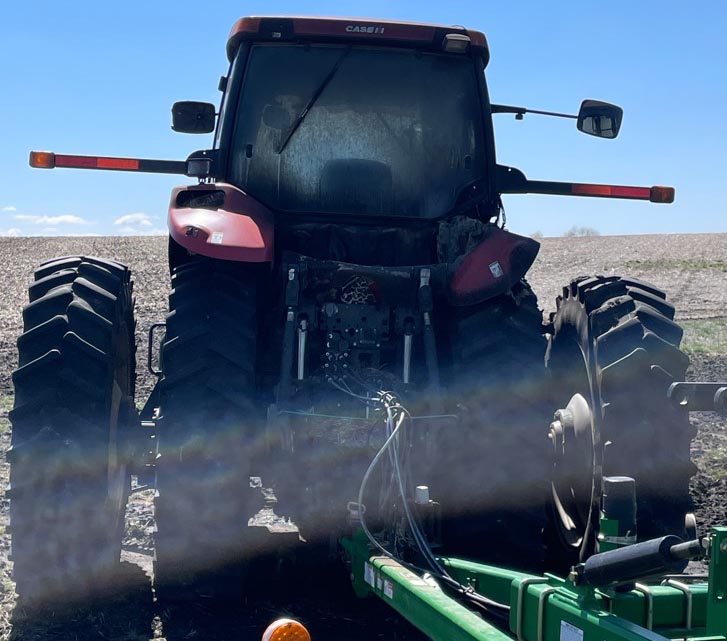 2011 Case IH 235 Magnum Tractor - Image 8