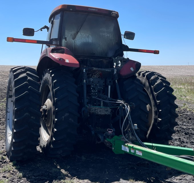 2011 Case IH 235 Magnum Tractor - Image 3