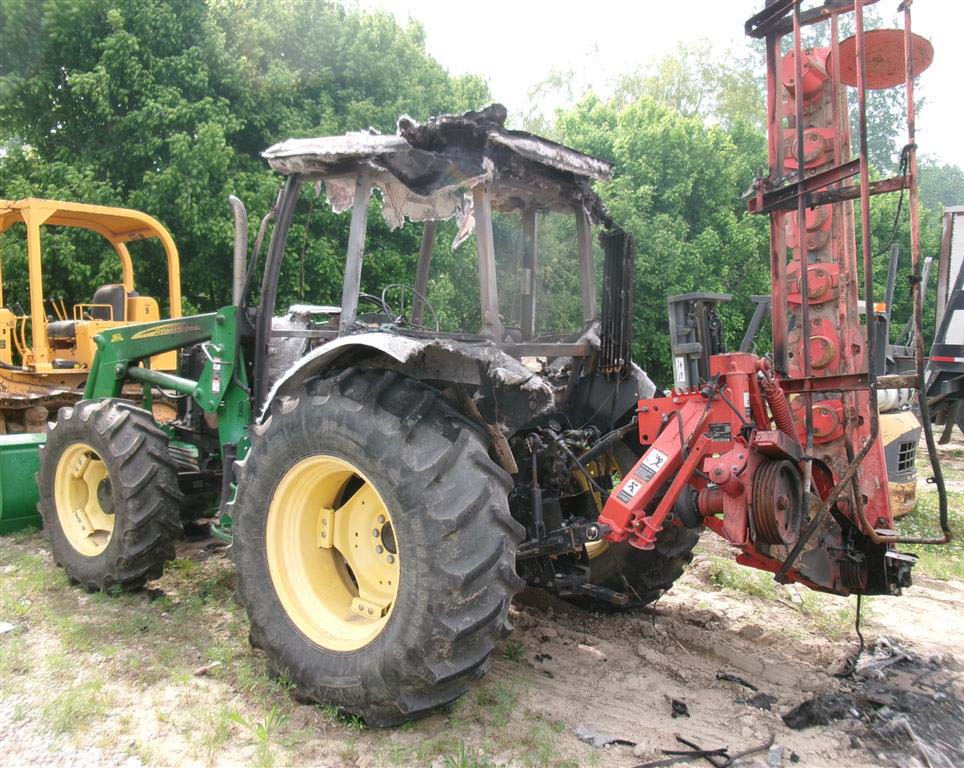 2011 John Deere 5083 Tractor with Mower - Image 2