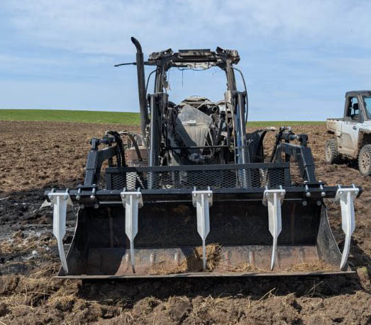 2011 New Holland T7.235 Tractor - Image 3