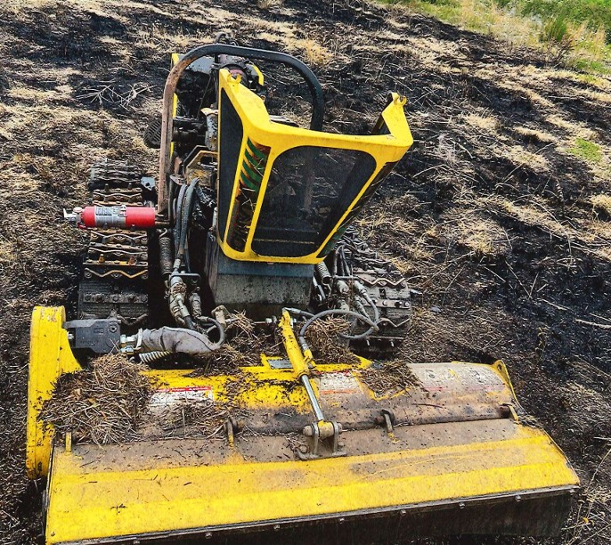 2012 Alamo Traxx RF Slope Mower - Image 3