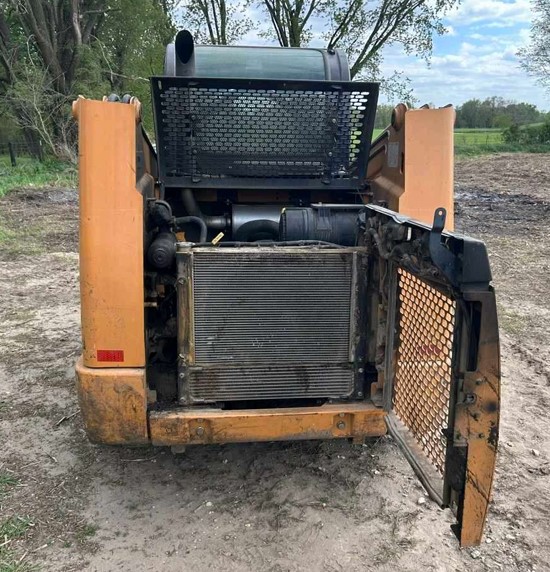 2012 Case SR175 Skid Steer - Image 4