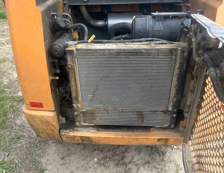 2012 Case SR175 Skid Steer - Image 5