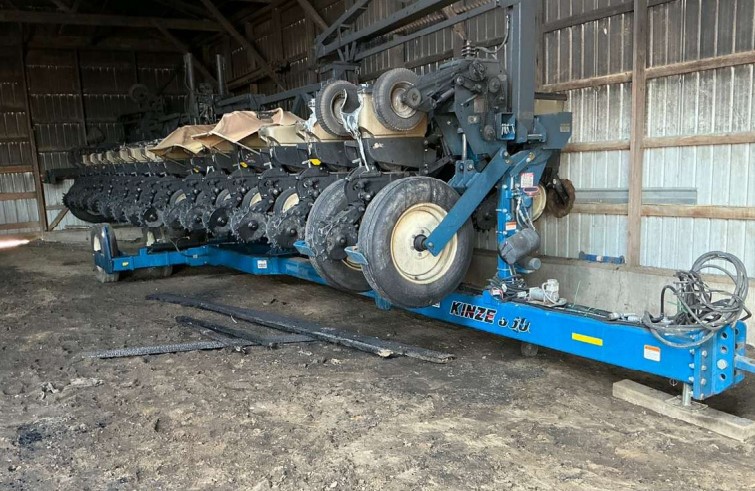 Kinze Planters - Image 14