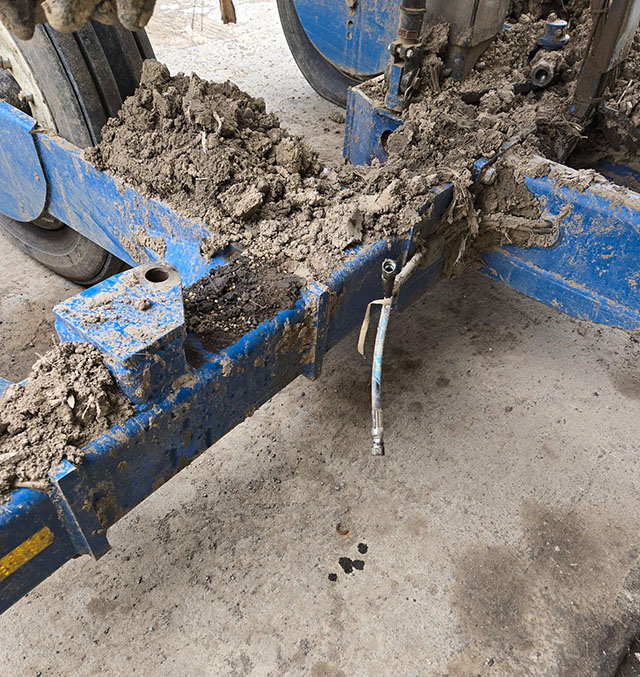 2012 Kinze 3600 ASD 16/32 Planter - Image 7